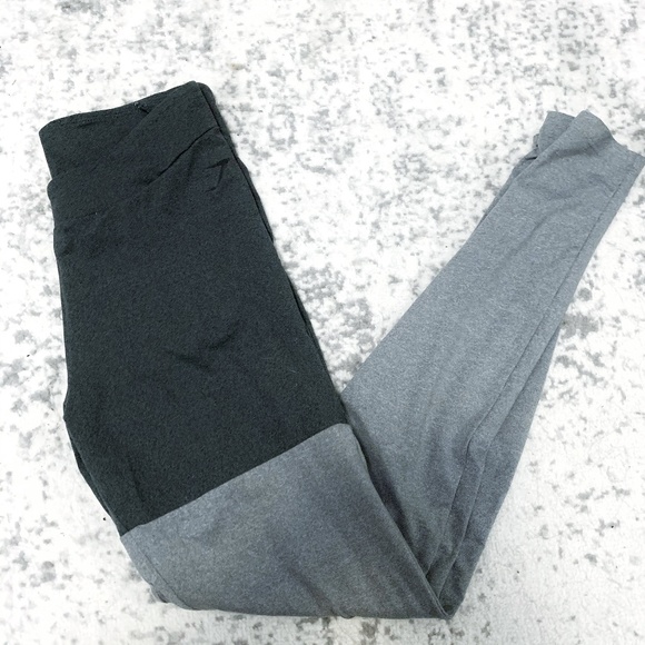 Gymshark Pants - GYMSHARK Two-Tone Grey Leggings Medium